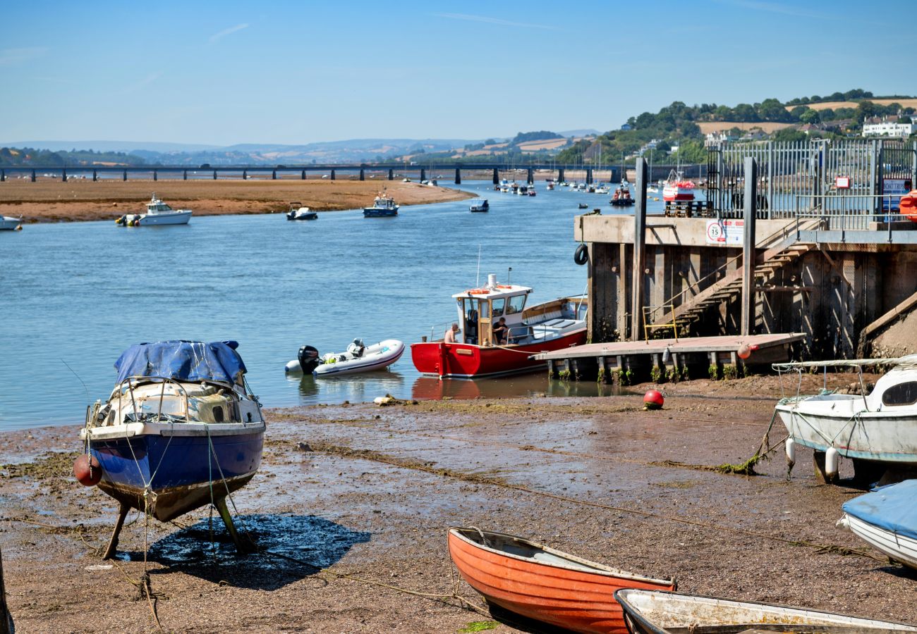 Apartment in Teignmouth - Coastal Retreat