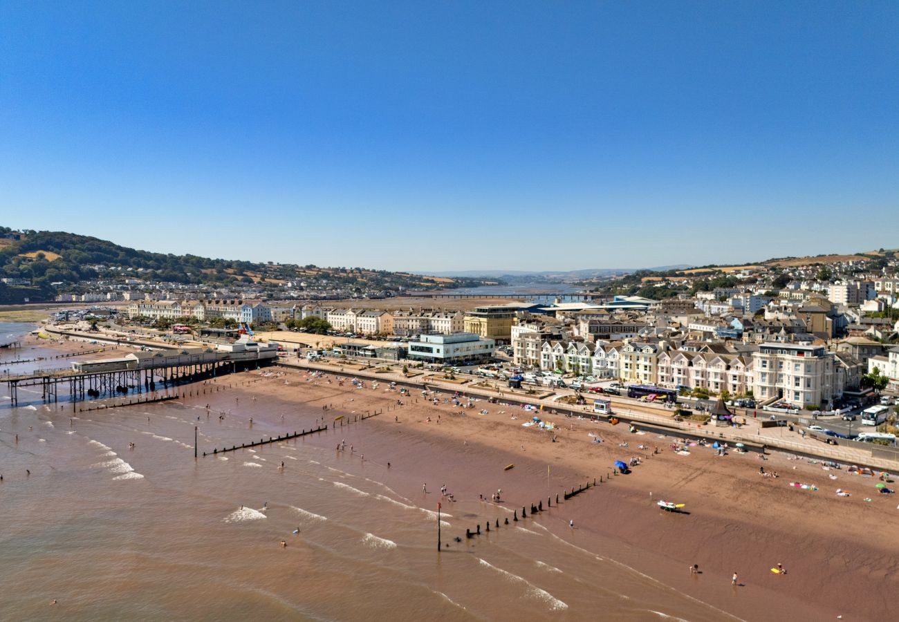 Apartment in Teignmouth - Coastal Retreat