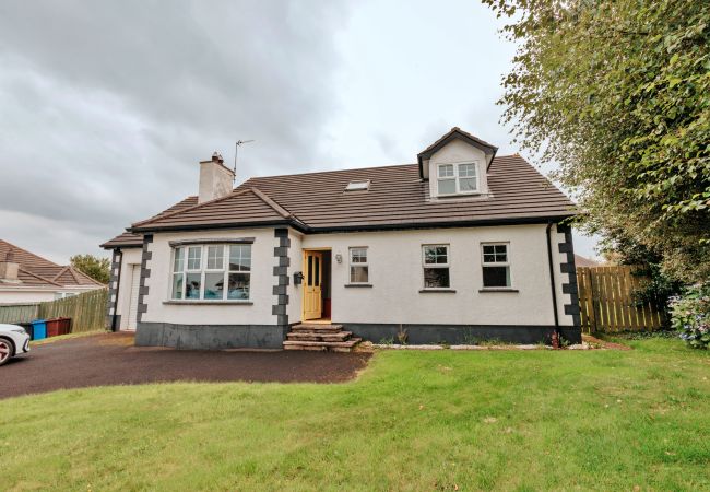 House in Castlerock - Pebble House