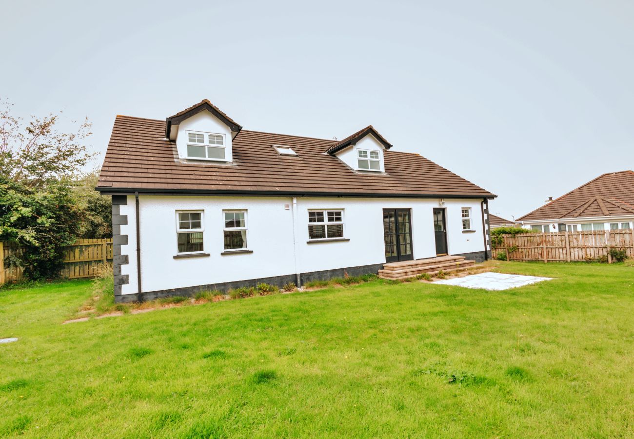 House in Castlerock - Pebble House
