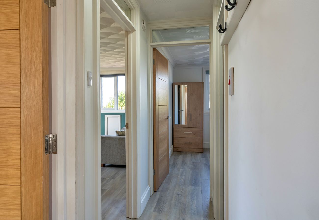 Bungalow in Freathy - Jesmondene