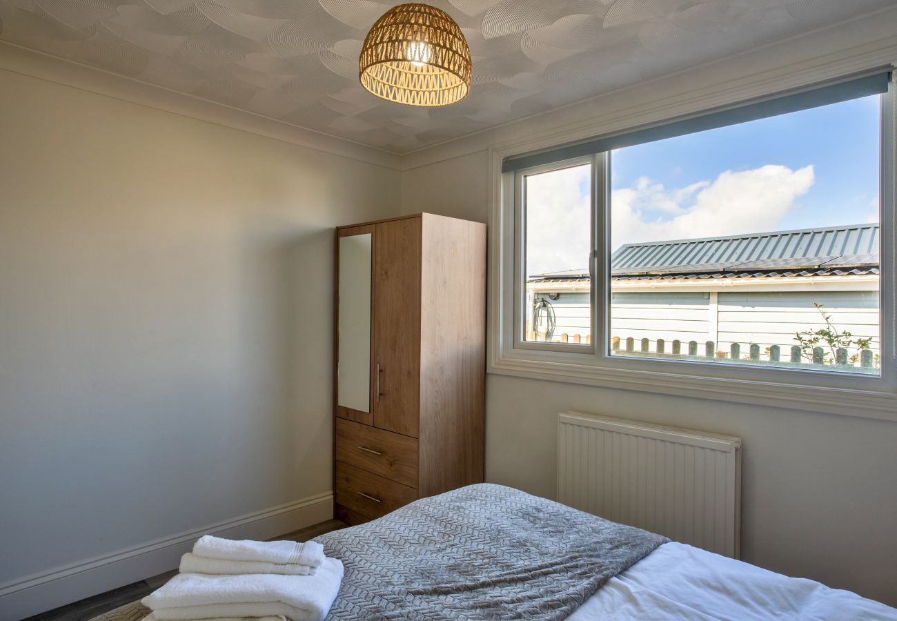 Bungalow in Freathy - Jesmondene