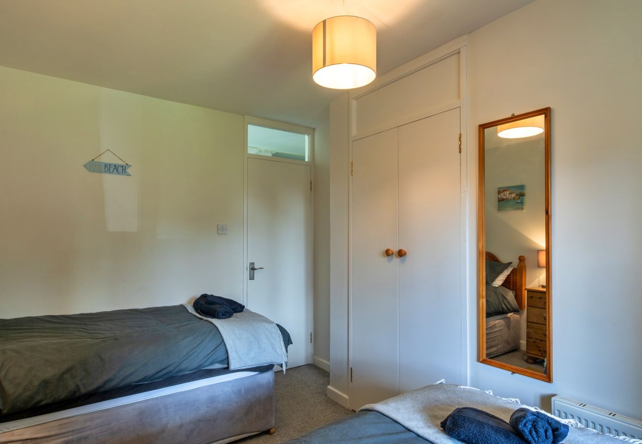 Chalet in Callington - Foxgloves Valley Lodge