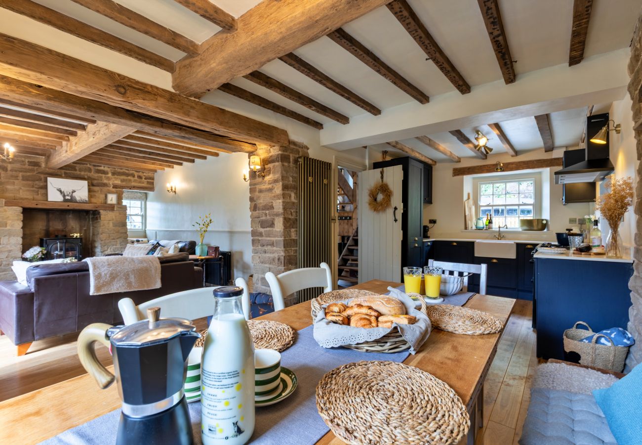 House in Hassop - Peacock Farmhouse at Ox Pastures Farm