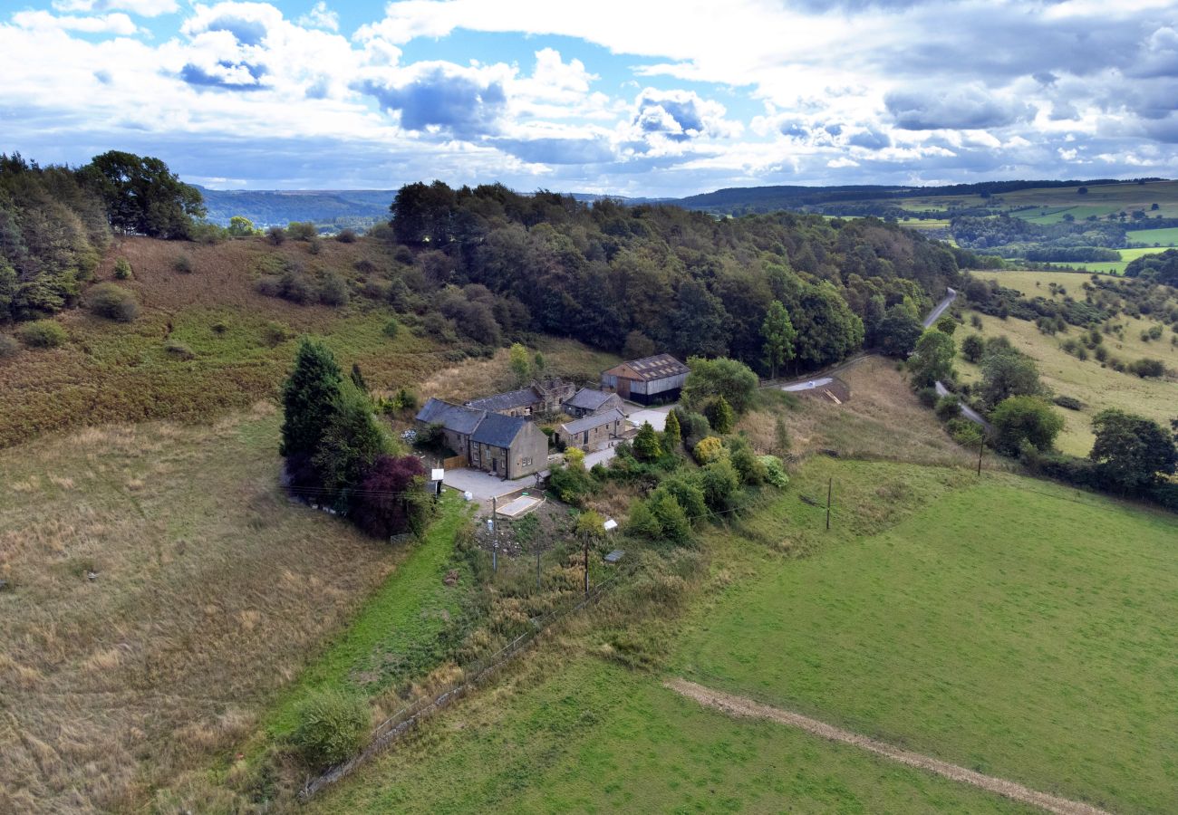 House in Hassop - Peacock Farmhouse at Ox Pastures Farm