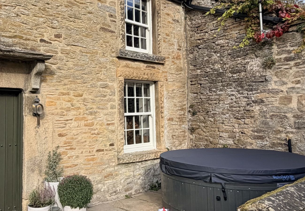 House in Hassop - Peacock Farmhouse at Ox Pastures Farm