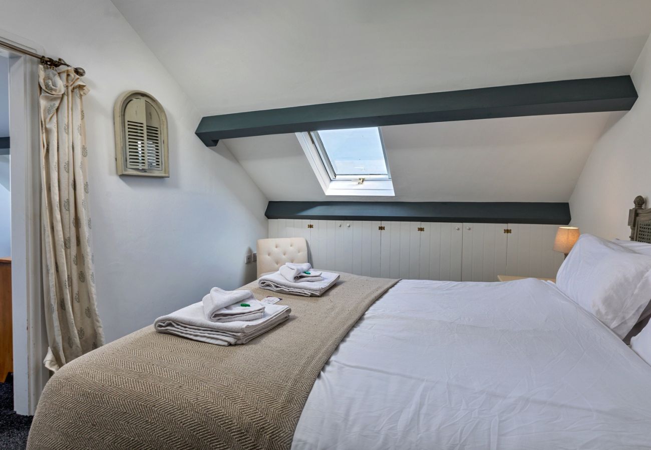 House in Port Mulgrave - Ammonite Cottage, Sea Views