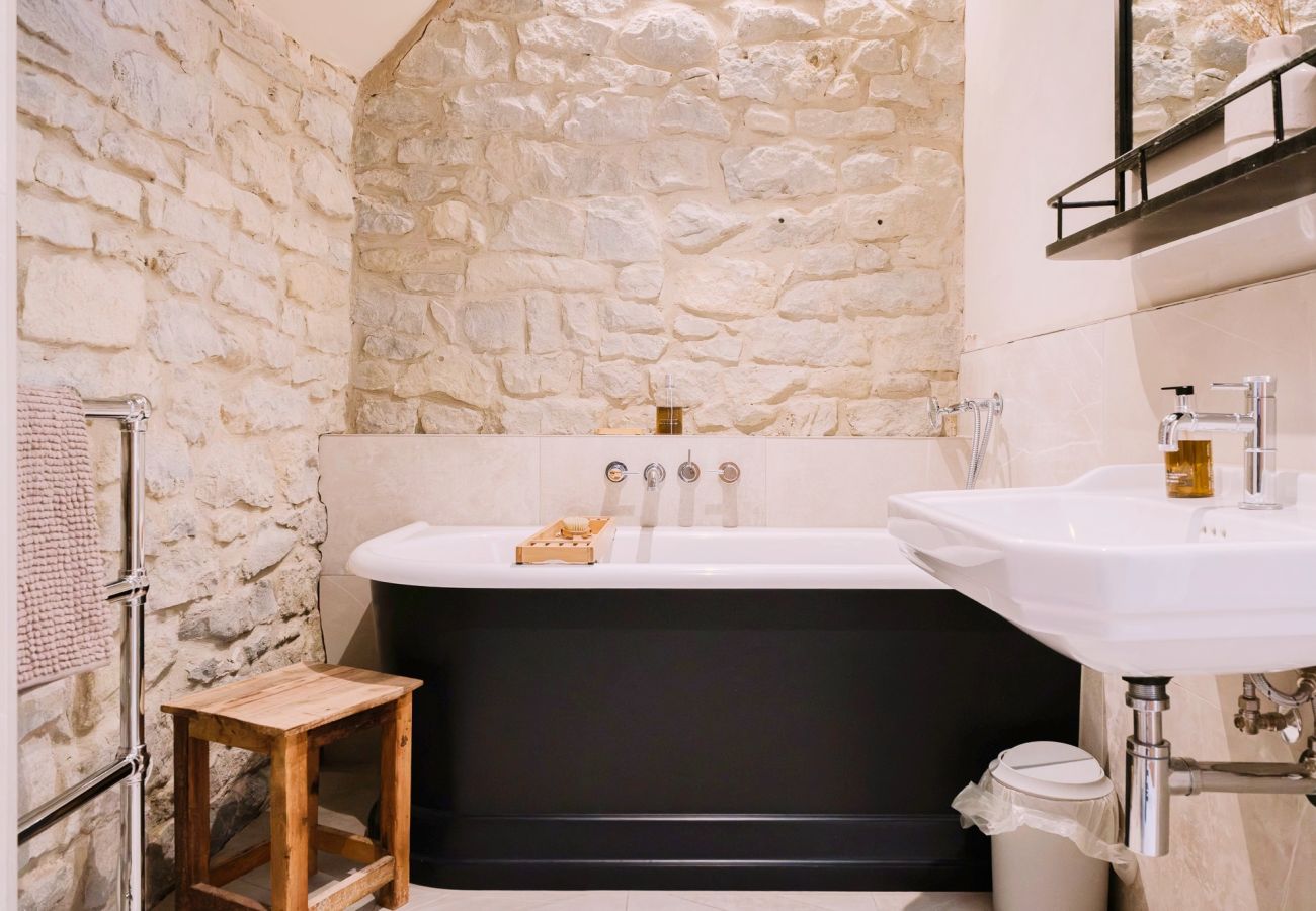 House in Bitton - Fieldgrove Farmhouse