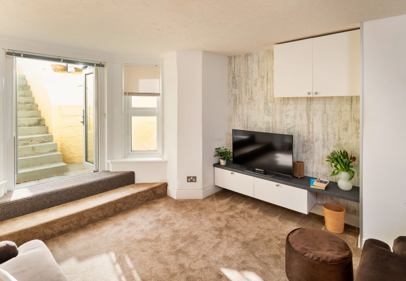 Apartment in Teignmouth - Seaside Apartment