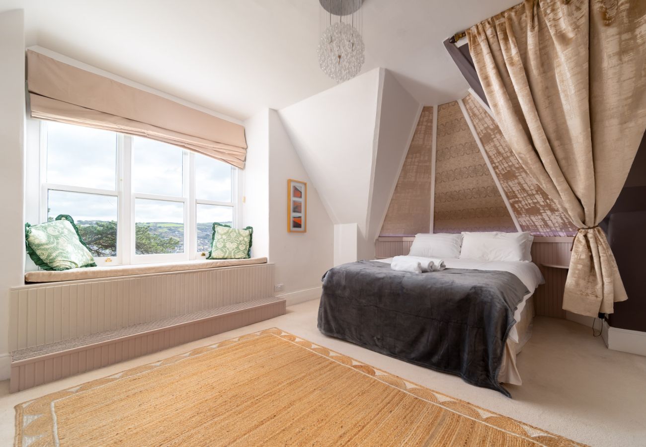 House in Ilfracombe - Westwell Hall