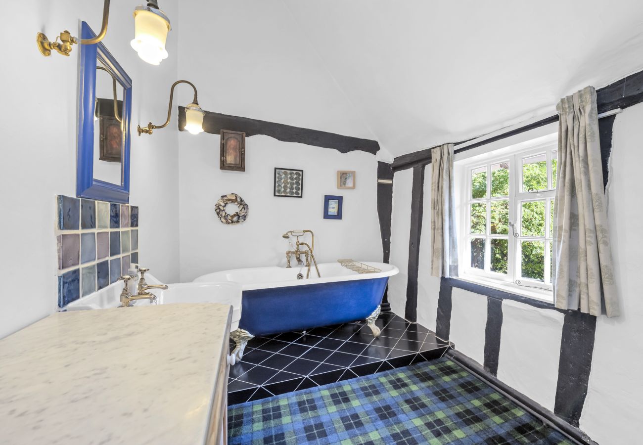 House in Swilland - Toad Hall