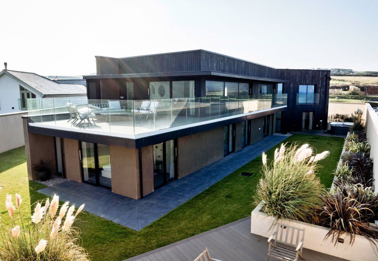 House in Widemouth Bay - Gaia