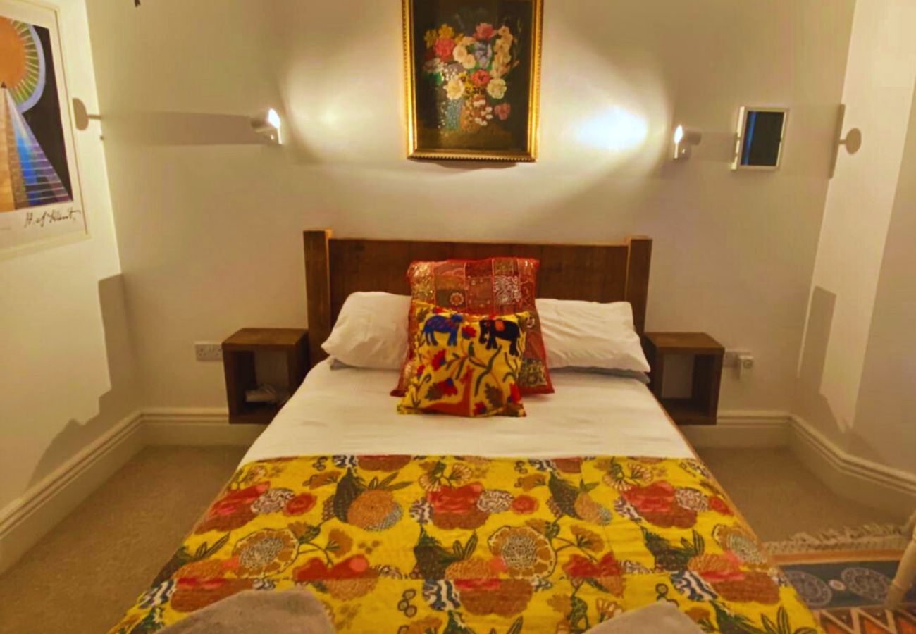 Apartment in St Leonards-on-Sea - Church Retreat