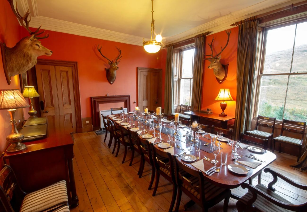 House in Inverness - Glencarron Lodge