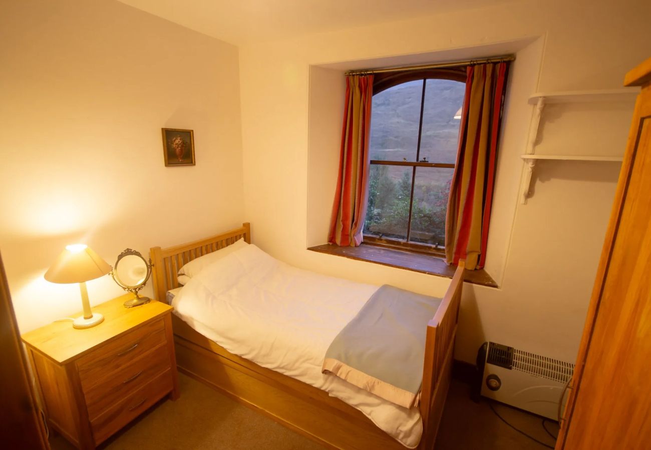 House in Inverness - Glencarron Lodge