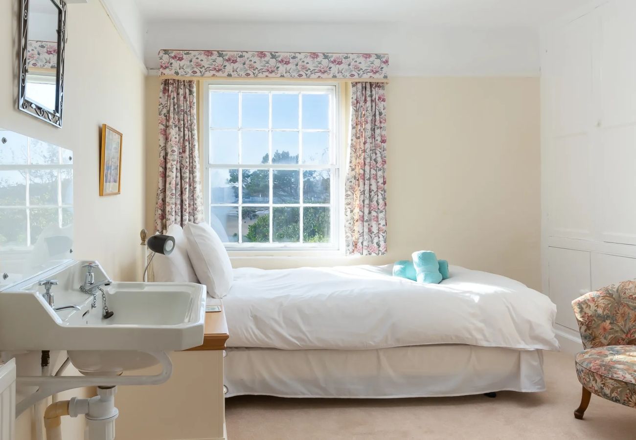 Apartment in Instow - Upper Instow Beach Cottage