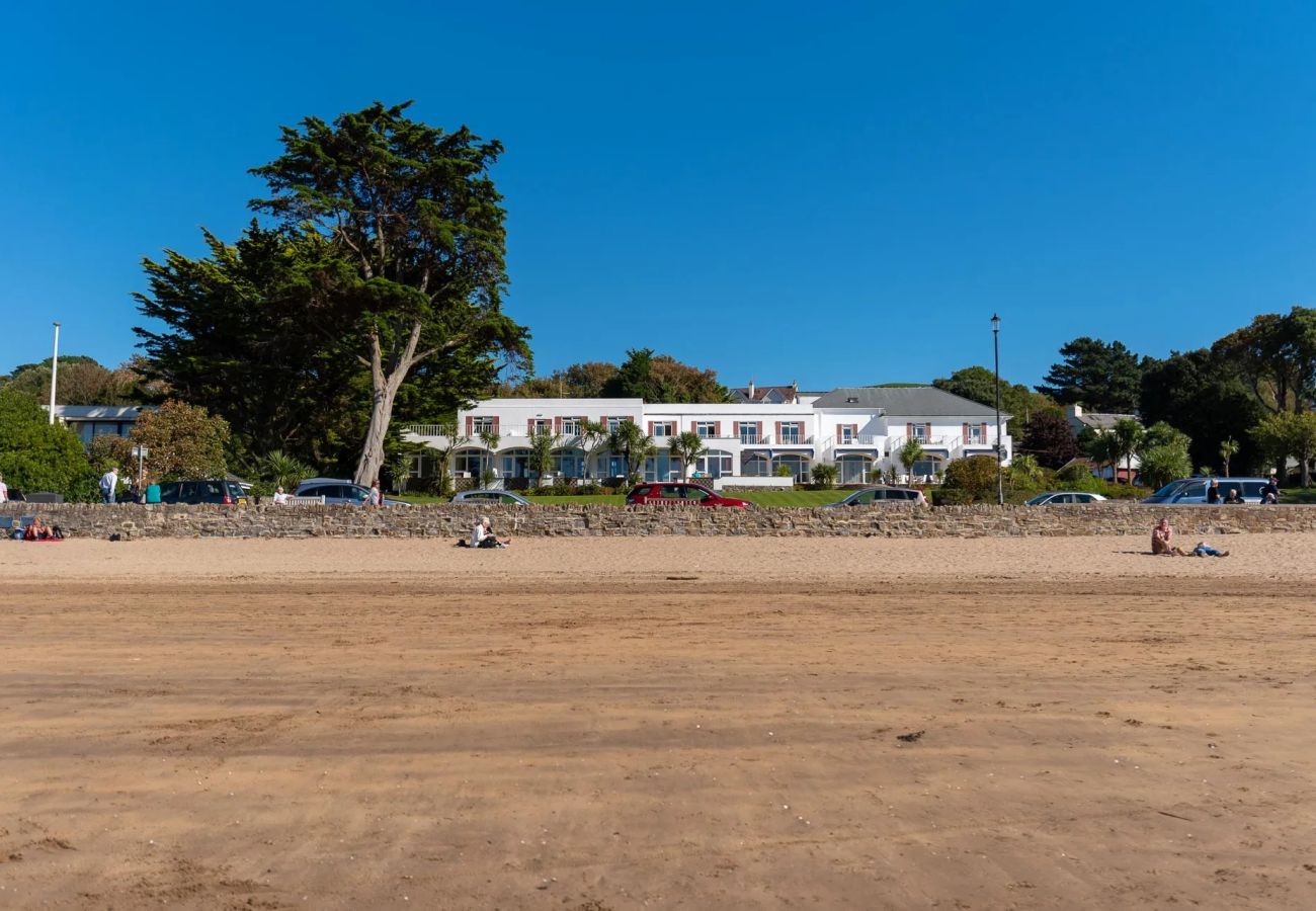 Apartment in Instow - Upper Instow Beach Cottage