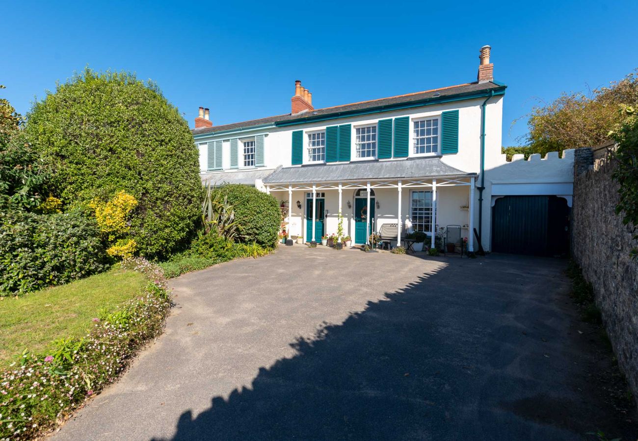 Apartment in Instow - Upper Instow Beach Cottage