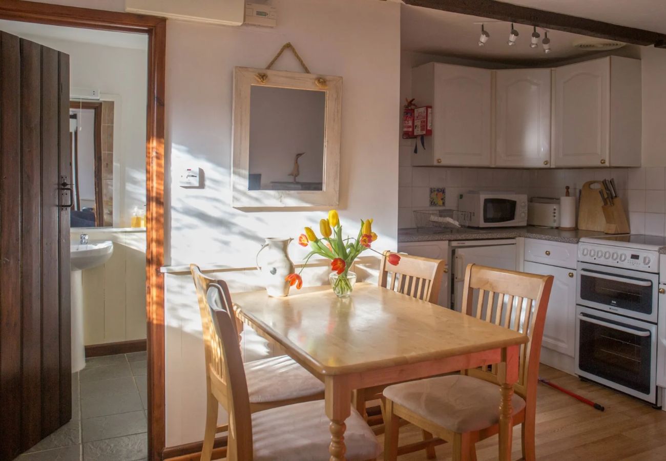 Cottage in Hartland - The Stables at Cheristow