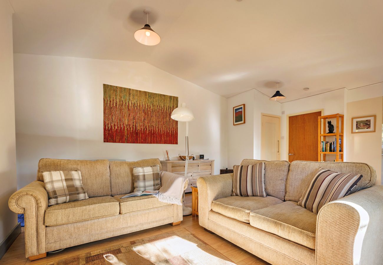 Bungalow in Themelthorpe - Hawthorn Cottage
