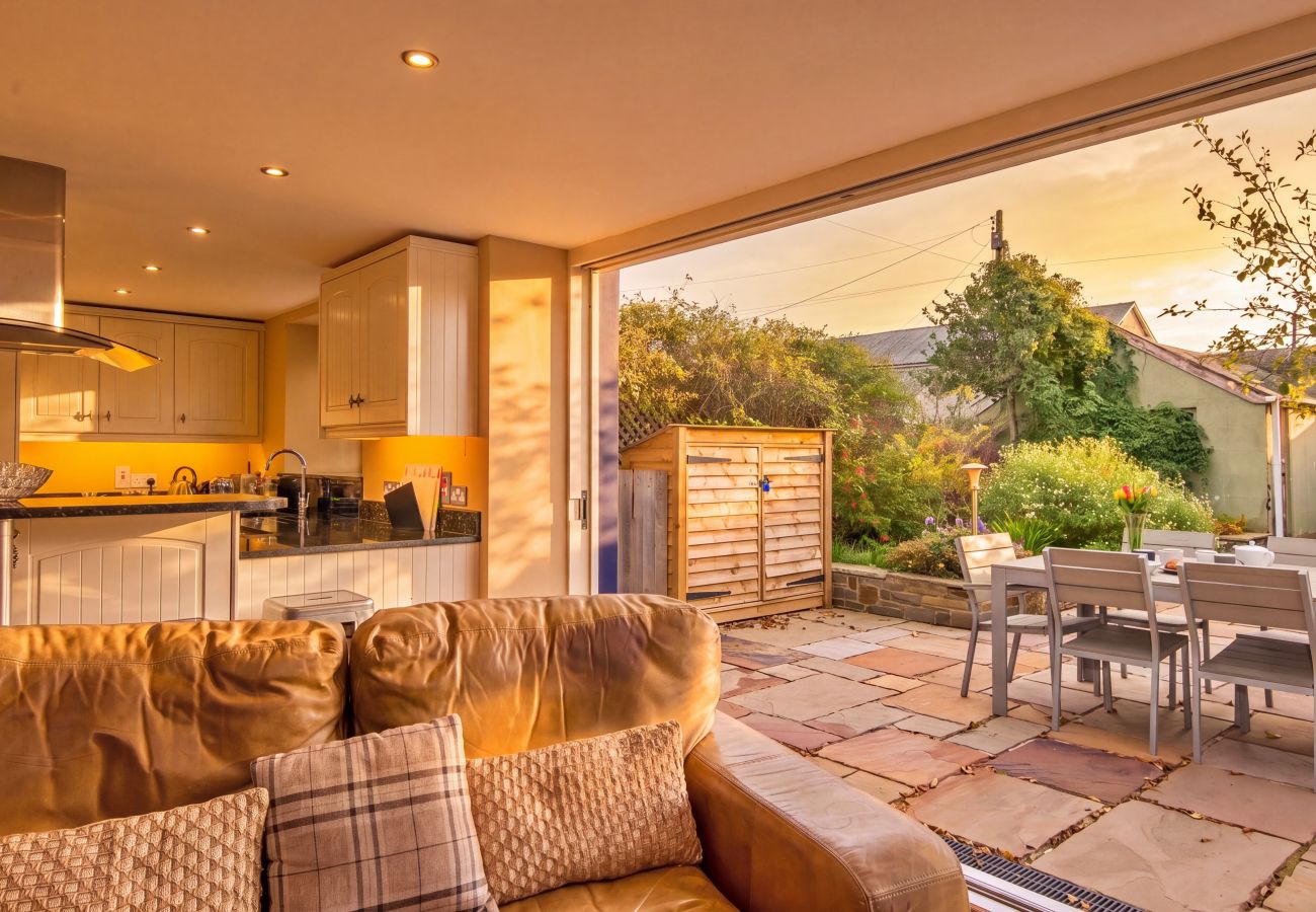 House in Aberaeron - Awelon Y Mor