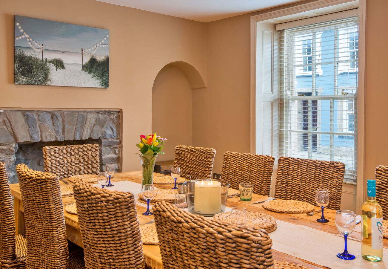 House in Aberaeron - Awelon Y Mor
