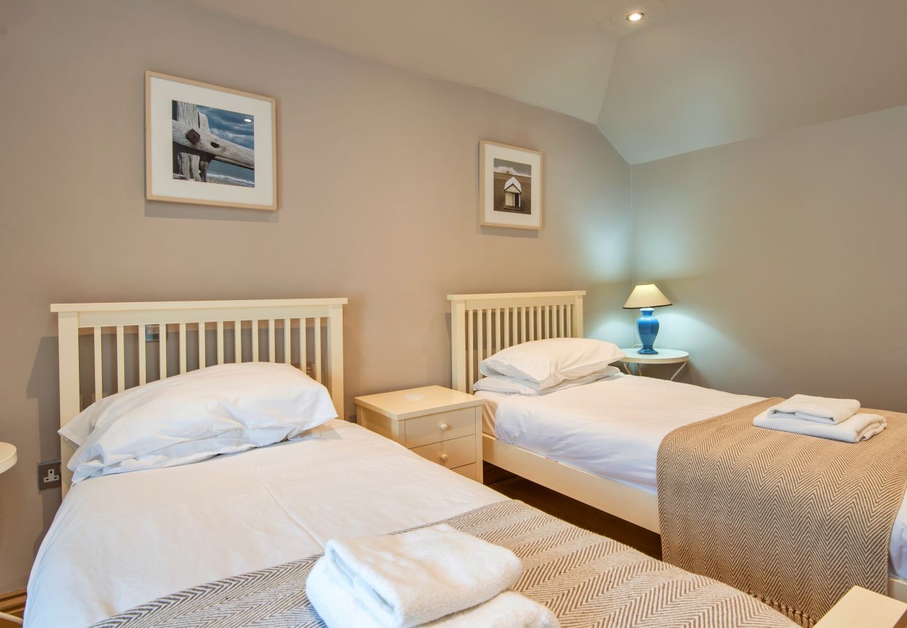 House in Aberaeron - Awelon Y Mor