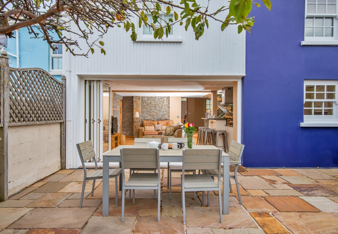 House in Aberaeron - Awelon Y Mor