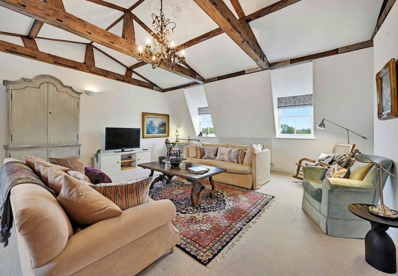 Apartment in East Molesey - Craven House, Park Suite