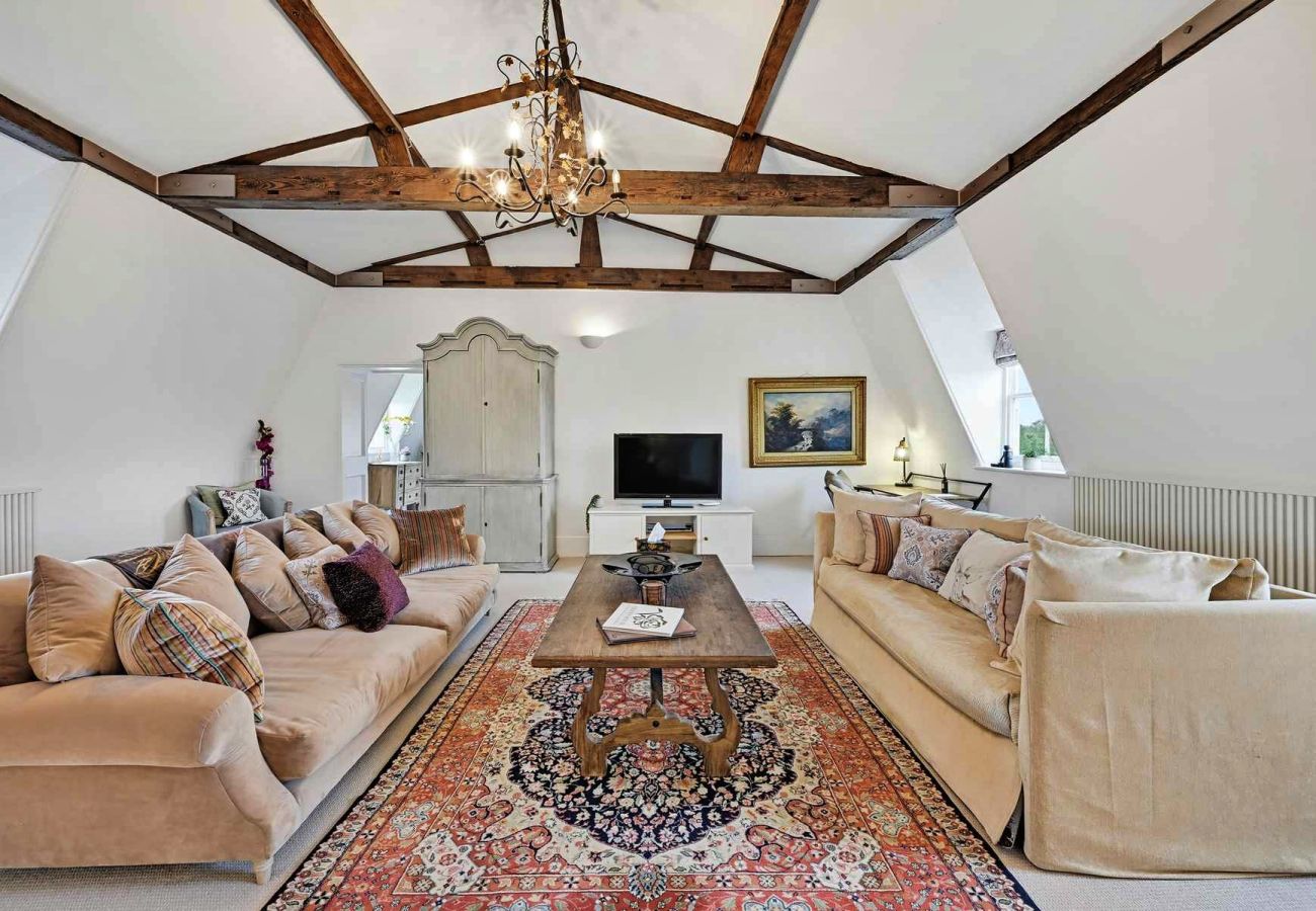 Apartment in East Molesey - Craven House, Park Suite