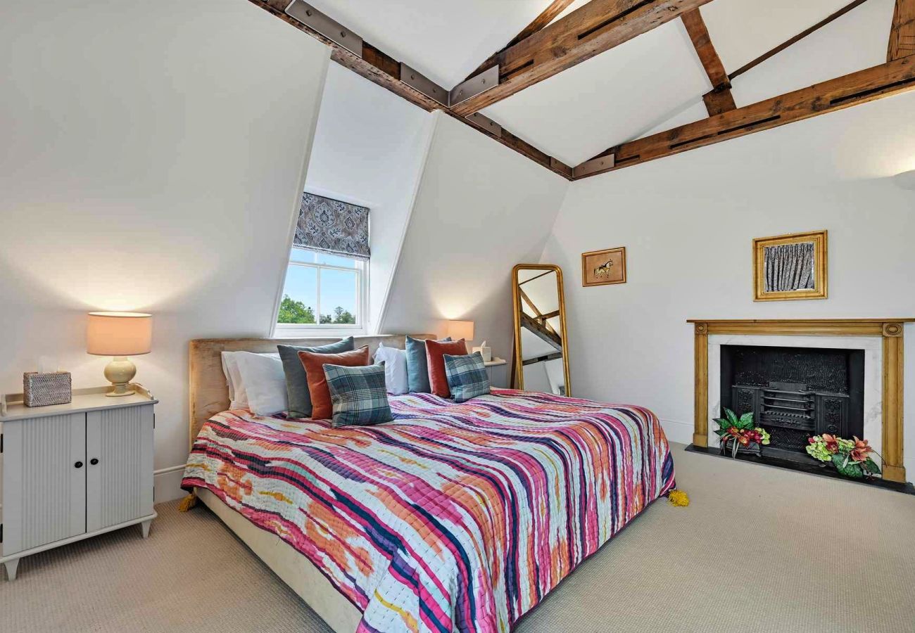 Apartment in East Molesey - Craven House, Park Suite